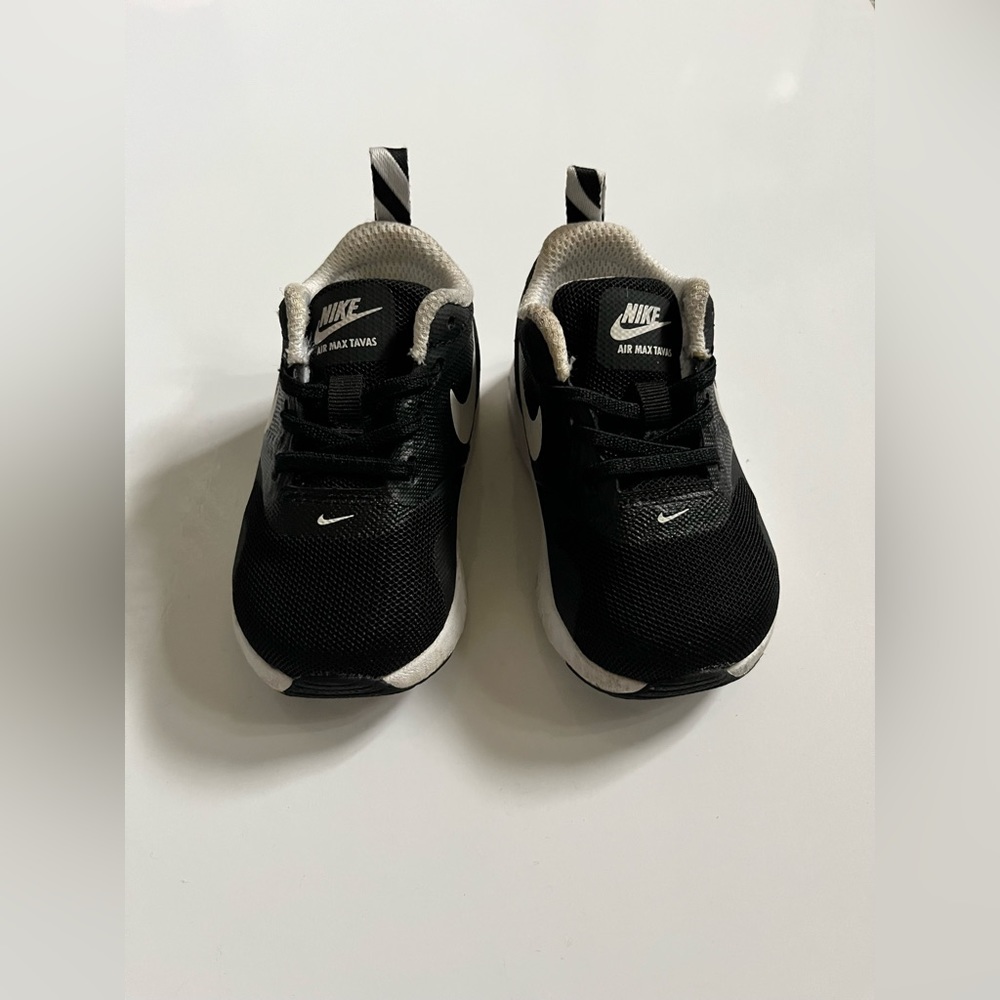Nike Air Max Tavas US Size 4C / Black & White